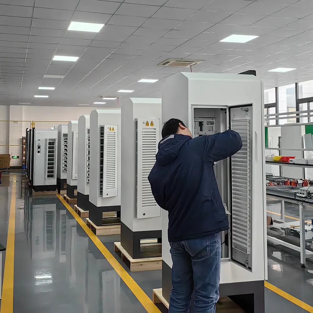 Ultra-Fast 160kW DC EV Charging Station (CCS2/CHAdeMO) Commercial-Grade Electric Vehicle Charger for Fleet & Public Use