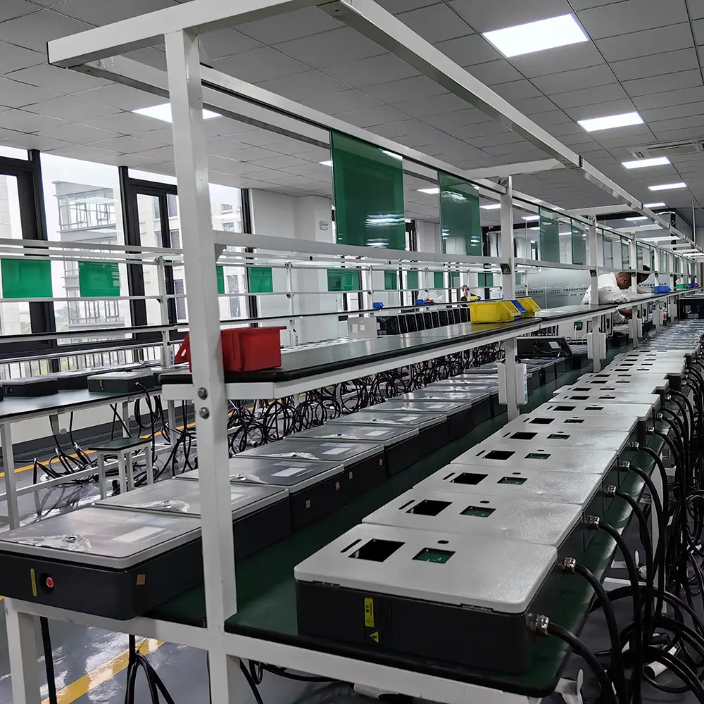 Manufacturer 3 Phase 220V Wall 32 AMP 7kw Smart Home AC EV Charging Station Smart EV Car Charger Wallbox with 4.3inch Screen