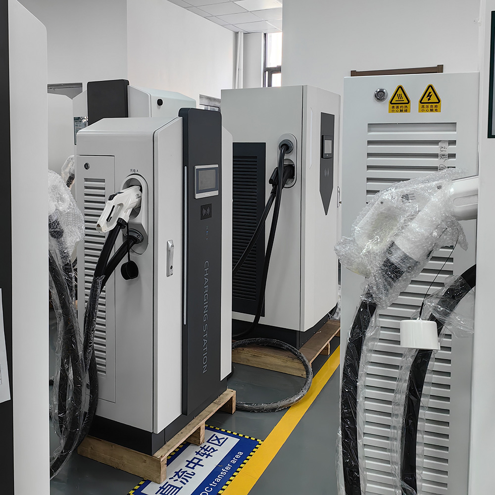 China Factory Direct Sale Floor-Mounted DC Fast Charging Stations 180KW New Energy Electric Vehicle Charger Commercial Electric Car Charging Piles with CCS 1/CCS 2 and GBT Charge Plug