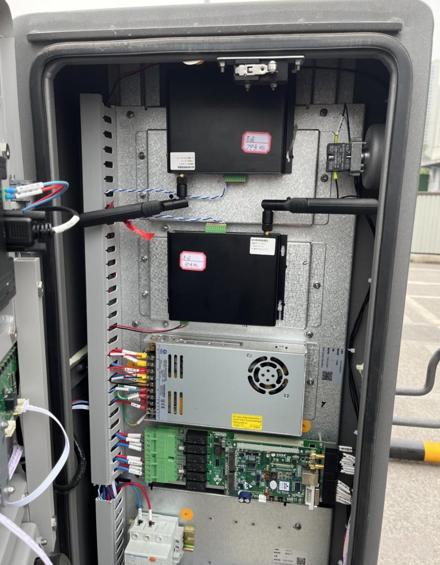 The charging pile is generally composed of a charging pile body, a charging socket, a protection control device, a metering device, a card swiping device, and a human-computer interaction interface, as shown in the figure below.