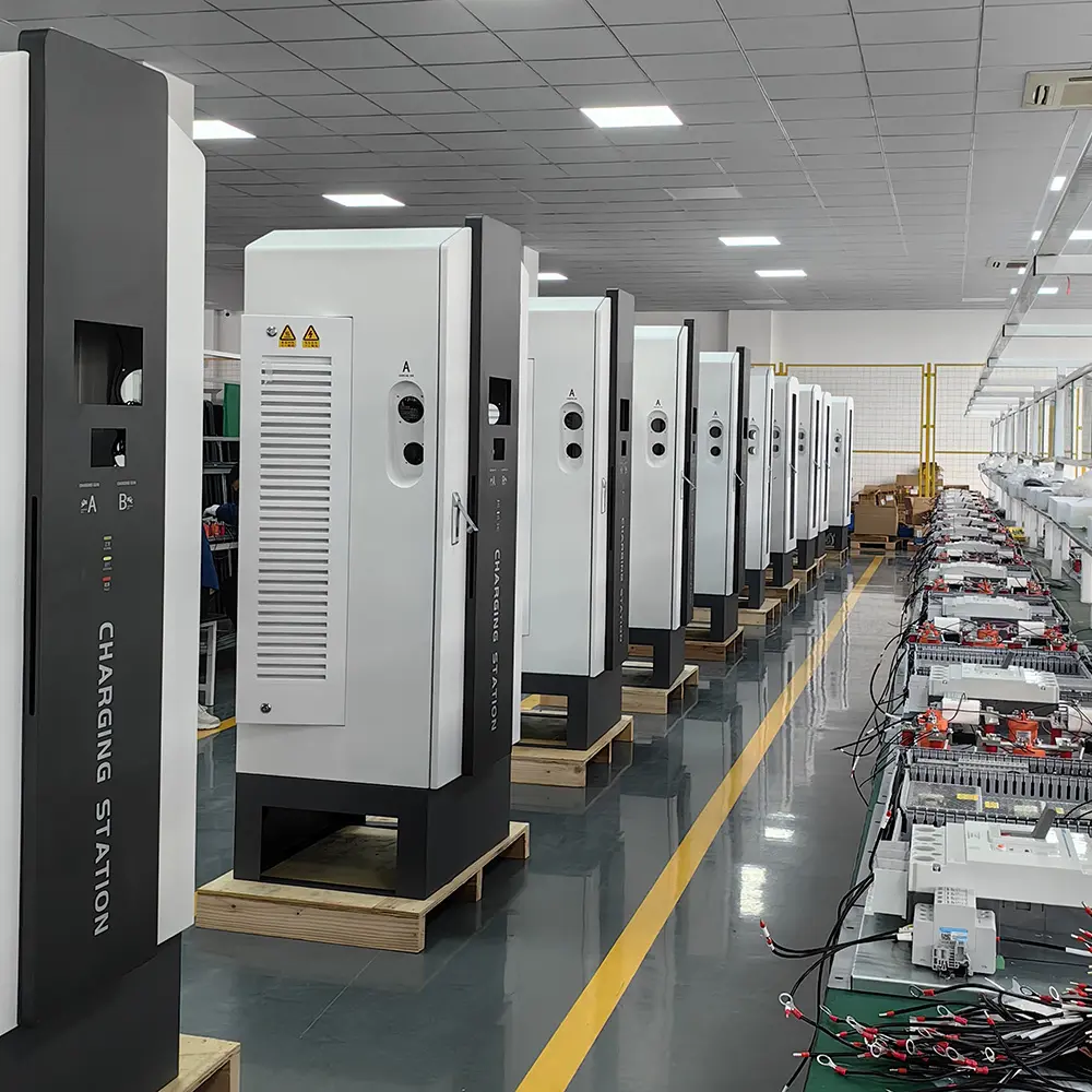 240KW Fast DC EV Charger GB/T CCS1 CCS2 Chademo Split DC Charging Station With Customized EV Car Charging Connector